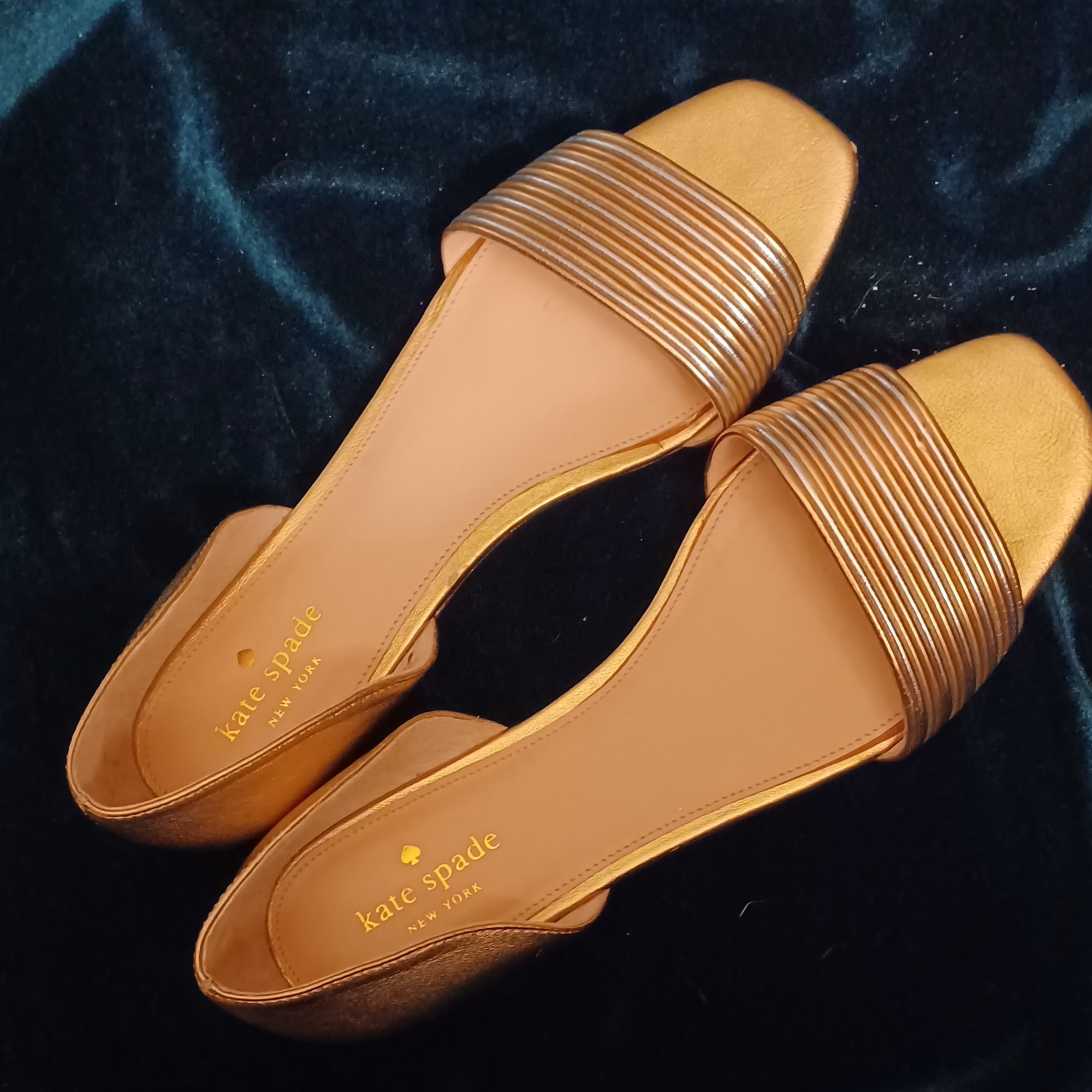 Kate Spade Henley Metallic Flats Gold Silver Size 9 M Flaw